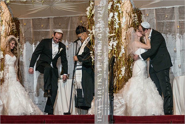 Temple Israel Lawrence wedding05.jpg
